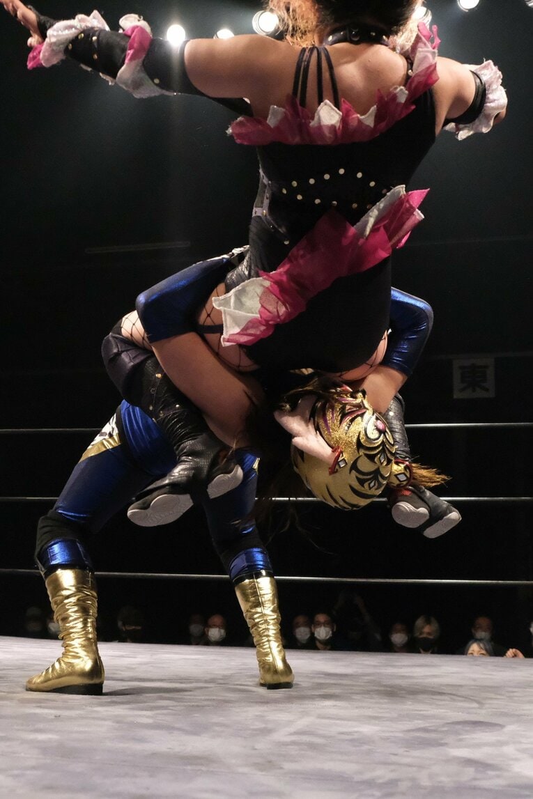 クイーンが見せた“ぶっこ抜き”のジャーマンスープレックス