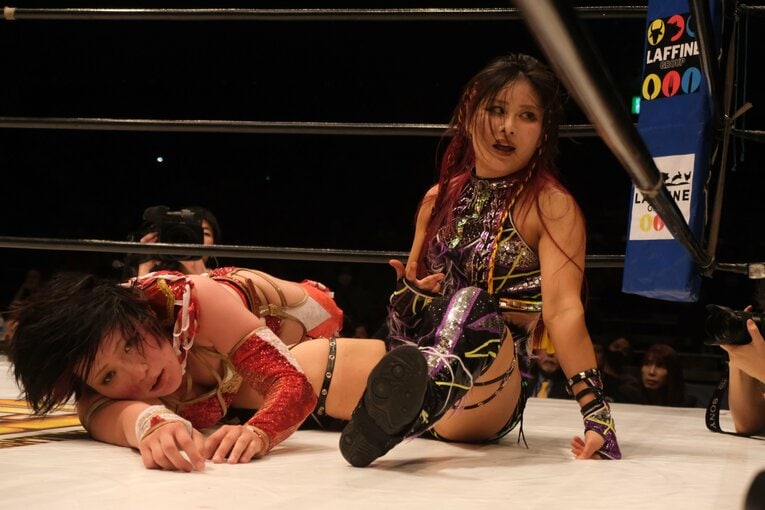 「日本スタイルも出し切った」イヨ・スカイが“WWEでは使えない大技”を…林下詩美が女子プロレス新団体で叶えた夢「今日は紫雷イオが見れた」(42)