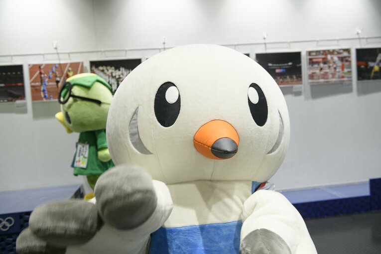 立派なクチバシが誇らしげだ　©Hirofumi Kamaya