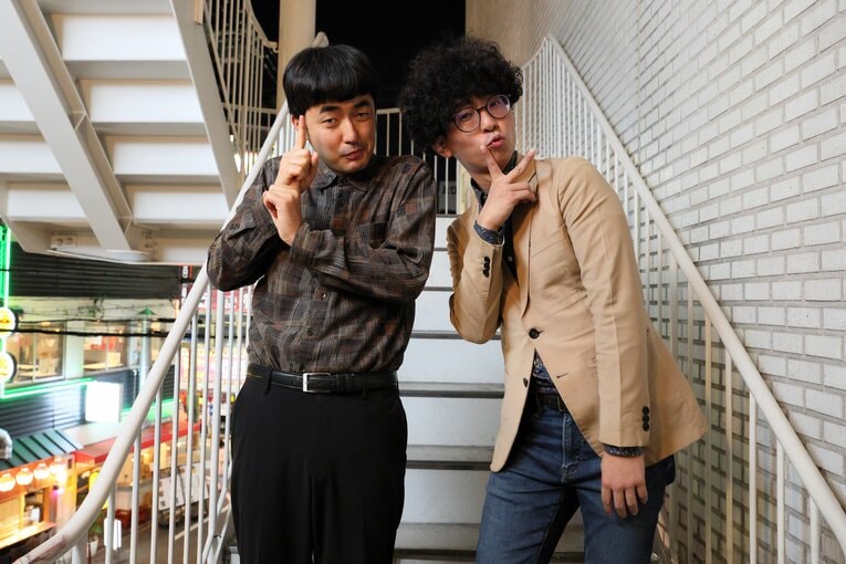 「77％オフ、5000円の柄シャツでM-1優勝」王者たくろうが明かす、“商店街セールで買った”衣装の話「相方の誕生日プレゼントで…10年ずっと着てます」(34)