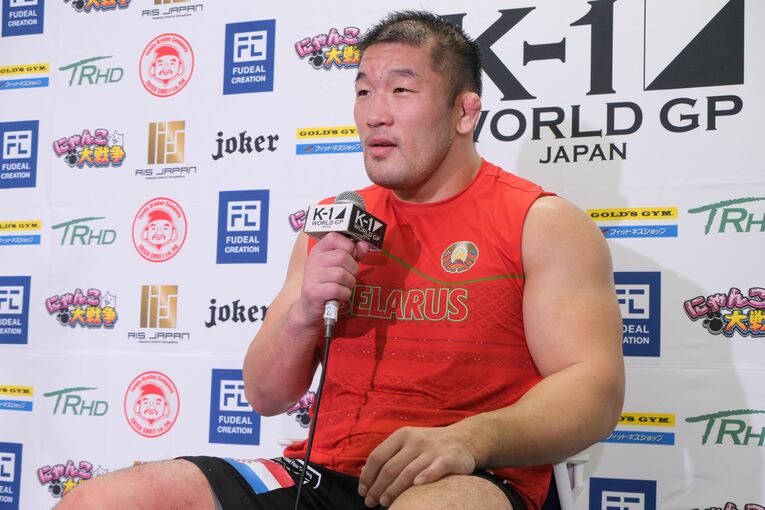 会見に臨む石井慧　©Norihiro Hashimoro