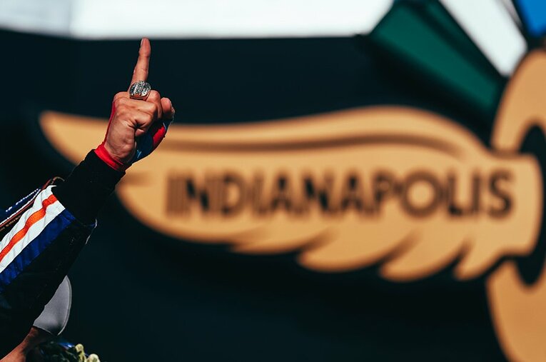 現地記者が見たインディと佐藤琢磨。最も静かな優勝で見せた「強さ」。(17) ／ photograph by INDYCAR