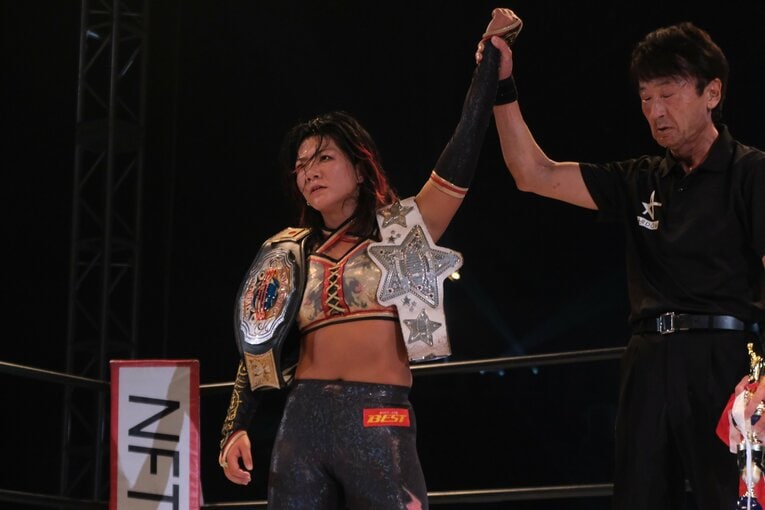 水着グラビアも披露のアイドル路線から急転換…素顔は“オラオラ”、スターダムのベルトも獲得した岩田美香の渇望「総合格闘技かキックにも」(36)