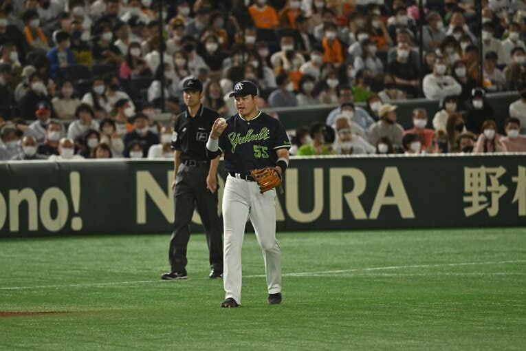 首位ヤクルトの4番として大活躍を見せる村上　©HIdeki Sugiyama