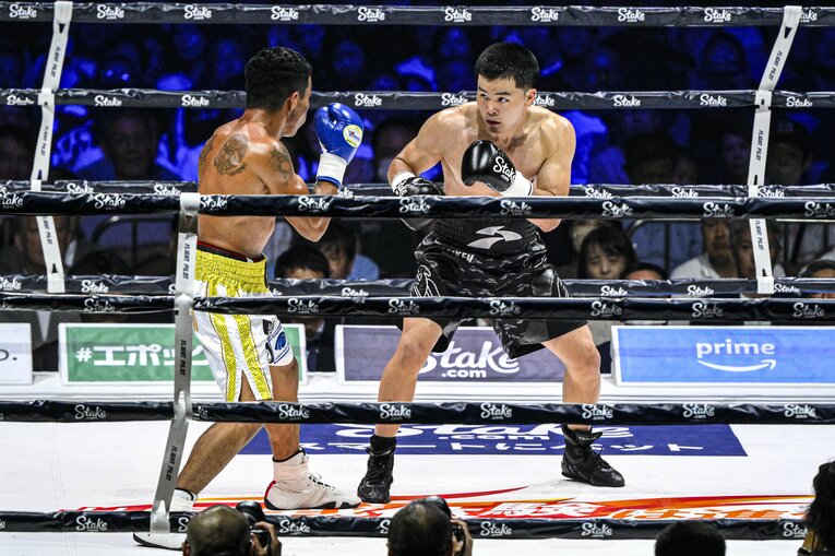 2023年9月18日、有明アリーナ。プロ2戦目でルイス・グスマンと対峙する那須川天心　©Takuya Sugiyama