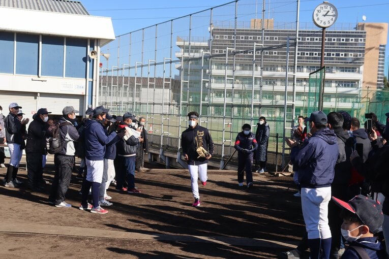 野球教室の一コマ