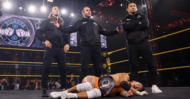 2025 Topps WWE Chrome グレート ムタ 直筆 サイン 25枚 限定