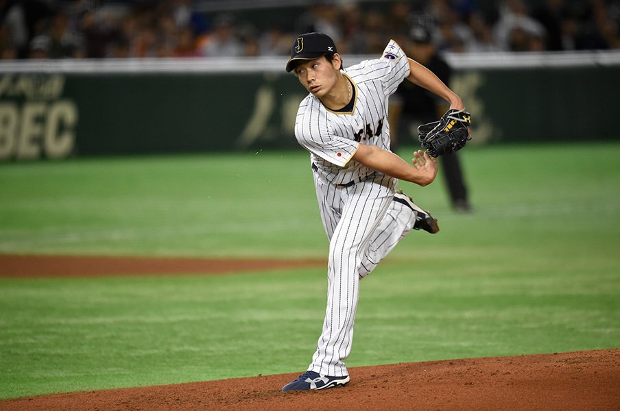 打たれてニヤリと笑う男・武田翔太。WBCで輝く将棋好きの“逆算力”。<Number Web> photograph by Naoya Sanuki