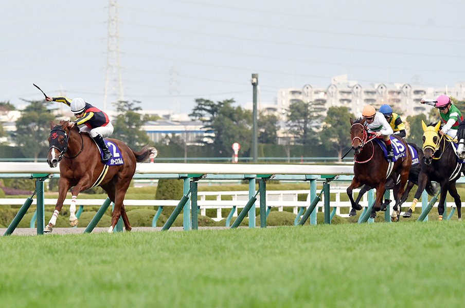 阪神JFは女王誕生、香港では神騎乗。国内外3つのGIで日本馬が強さを発揮。＜Number Web＞ photograph by Kyodo News