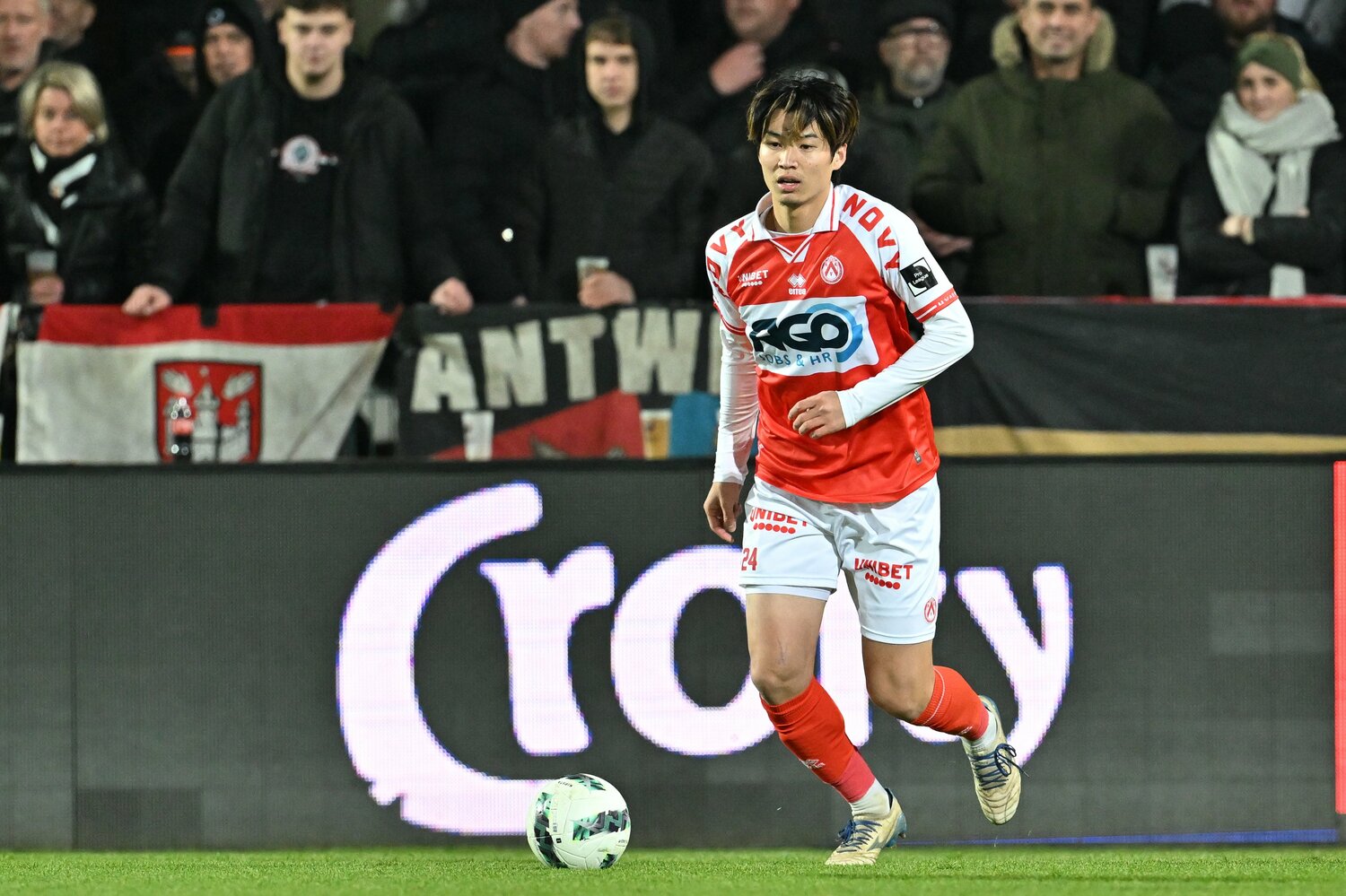 龍後が担当する藤井陽也（コルトレイク、ベルギー1部）　©Getty Images