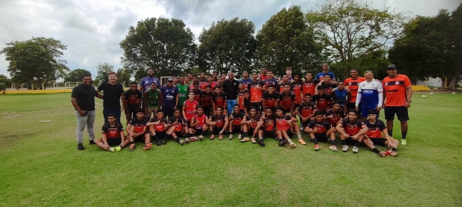 この日は、U-17とU-20の数十人が練習していた　©Hiroaki Sawada