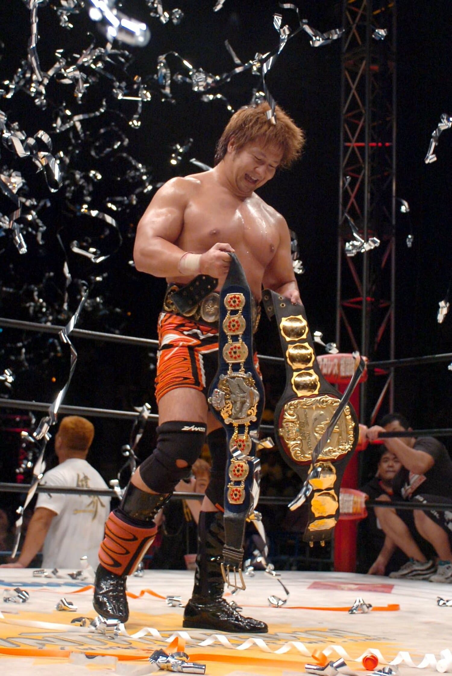 2005年の全日本ヘビー級選手権で武藤敬司を破り、3冠を防衛した小島 ©︎Sankei Shimbun