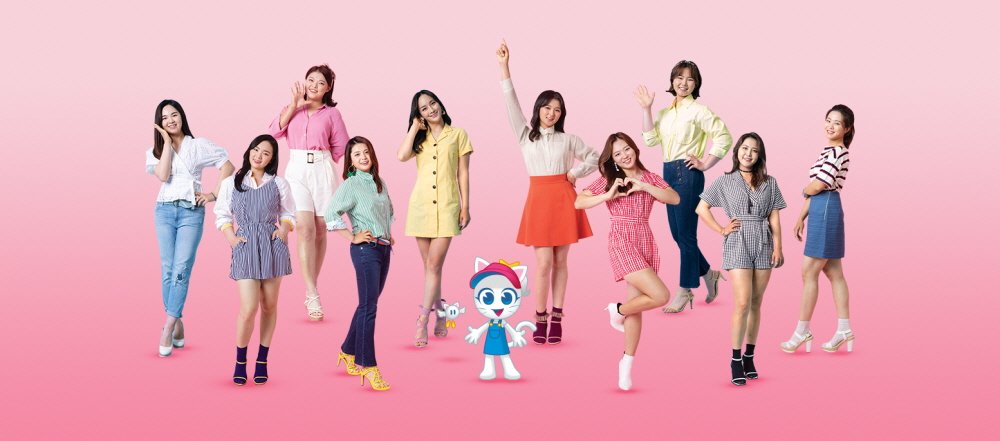 2020年度版の「広報モデル」らによるビジュアル。昨季はこのほかにも2パターンを用意していた ©KLPGA