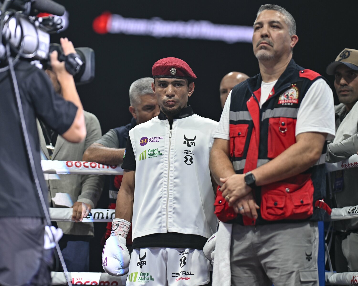 アフマダリエフ。右が弟のアントニオ・ディアスコーチ、背後にいるのが兄のジョエル・ディアスコーチ　©Hiroaki Finito Yamaguchi