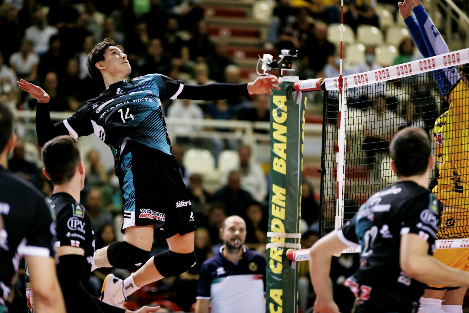 リーグ5試合を終えて、3勝2敗のパドヴァ。どこまでチームの勝利に貢献できるか、今シーズンの飛躍に期待したい　©︎Kiichi Matsumoto