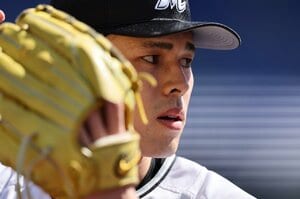 「1イニングでも長く、球数も多く」ロッテ・佐々木朗希はさらに進化する…怪物右腕5年目の手応えと心に誓う「“あの日”を背負う使命」