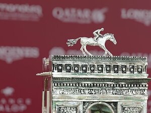 ［直木賞作家エッセイ］馳星周「滾る血と夢」