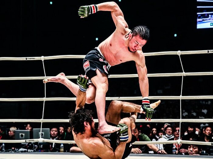 PRIDEとRIZINの生き証人、川尻達也。グレイシー戦敗北の痛みと重み。<Number Web> photograph by Susumu Nagao