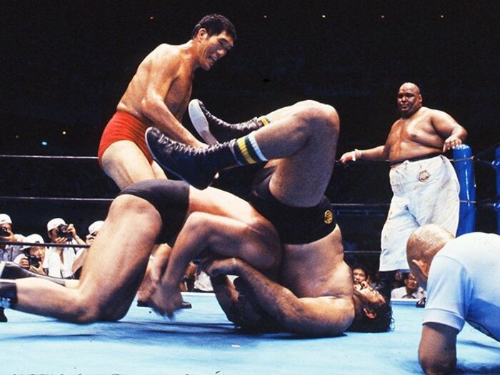 馬場&猪木の確執と歴史から見る、史上4度目オールスター戦の意味。<Number Web> photograph by AFLO