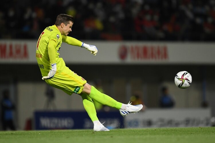 楢崎正剛に聞いてみた「日本人GKには何が足りない？」…W杯の対戦相手は