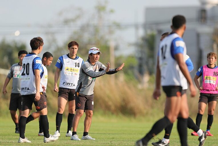 Jクラブは開幕前、何を鍛えている？レノファ山口のキャンプ潜入・前編。(11) ／ photograph by Norio Rokukawa