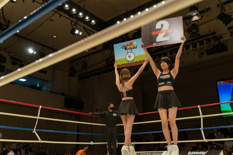 「“ラウンドガール不要論”をどう思う？」人気ラウンドガール・来栖うさこに“グラドル界と格闘技”の関係を聞いてみた〈特別グラビア〉(7)