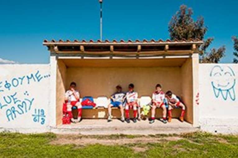 ギリシャと堅守速攻の複雑な関係。サッカーが爆竹と陽気さに包まれる国。(3)