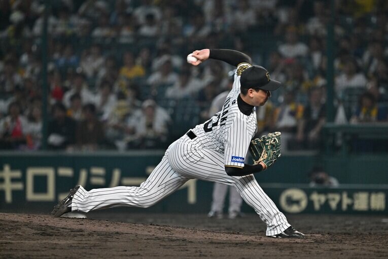 石井だけでなくクローザーの岩崎らも安定し、盤石のリリーフ陣だった　©Hideki Sugiyama
