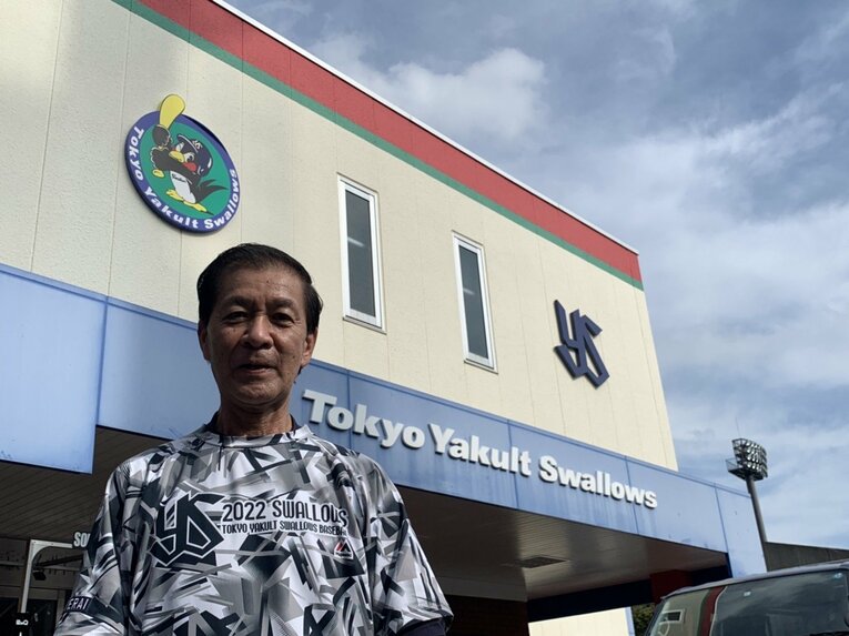 ヤクルト一筋44年でチームを支える寺井忍さん　©NumberWeb