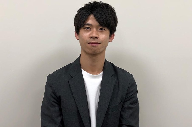 青山学院大学を卒業後、静岡のテレビ局・静岡朝日テレビに就職した竹石尚人さん。現在は、スポーツ番組の制作に携わる ／ photograph by 静岡朝日テレビ提供