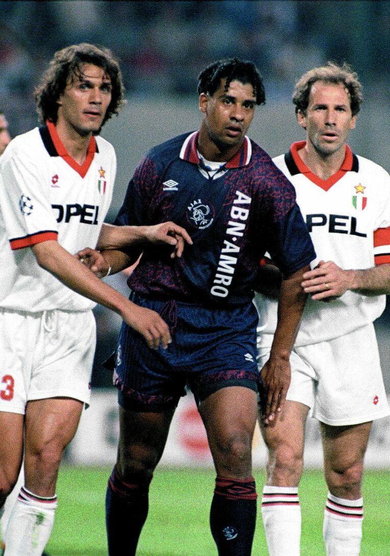 94−95シーズンのCL決勝でアヤックスと対戦し1−0の惜敗。マルディーニはSBでの出場だった　©Jean-Claude Pichon/L’Équipe