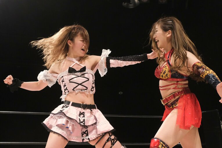サイコロで勝敗が決まる？ 人気団体が “脱プロレス”で見せる女優たちのチャレンジとは…エース青野未来「エンタメだけど闘いがある」(78)