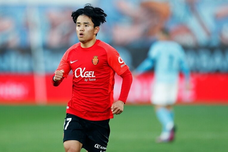 なぜ久保建英が“幻のアシスト”直後、代理監督と言い合いに？ レアル戦前に好調だがマジョルカは…〈撮影者の視点〉(18)