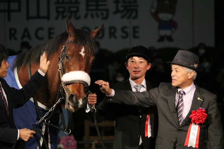 引退式にて　©JIJI PRESS