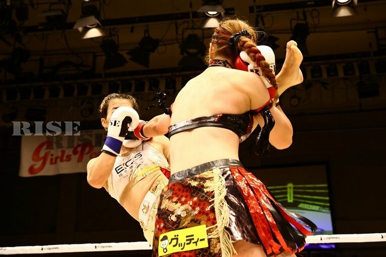 寺山日葵vs.小林愛三　©RISE