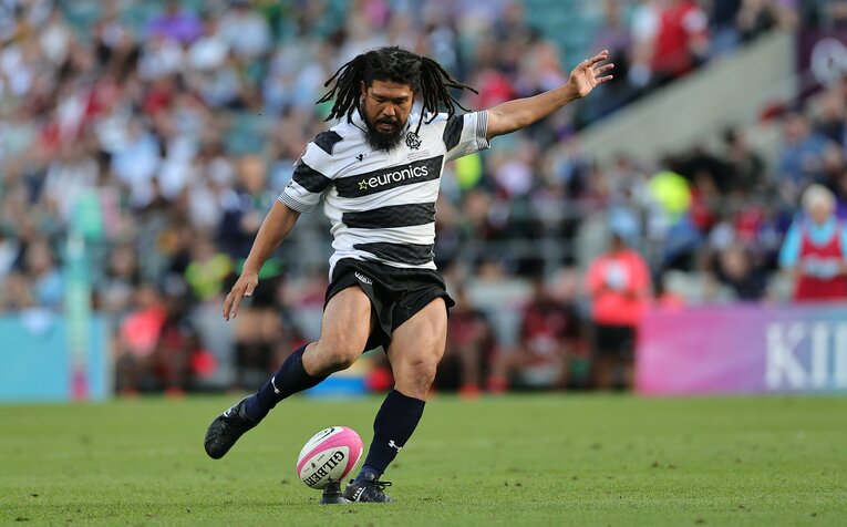 松田力也を思わせるルーティンで、きっちりゴールを決めた堀江翔太　©︎Getty Images