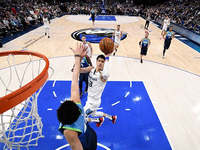 NBAスカウトから見た渡邊雄太。忖度なしの評価、来季の動向は?<Number Web> photograph by Getty Images
