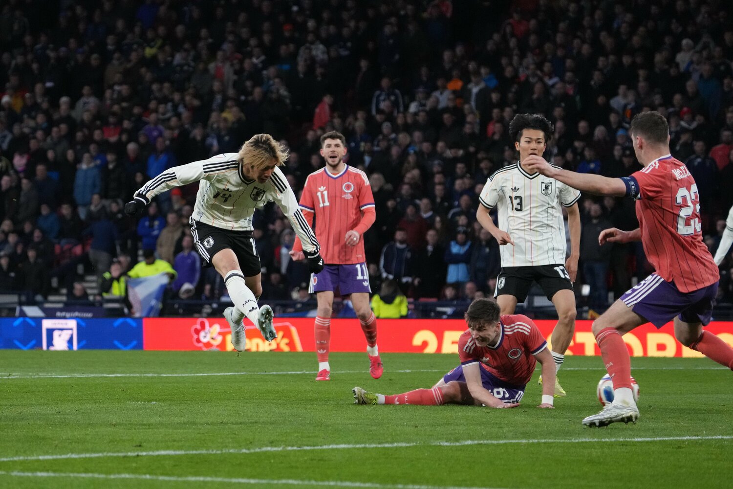 伊東の決勝ゴール　©Masashi Hara/Getty Images