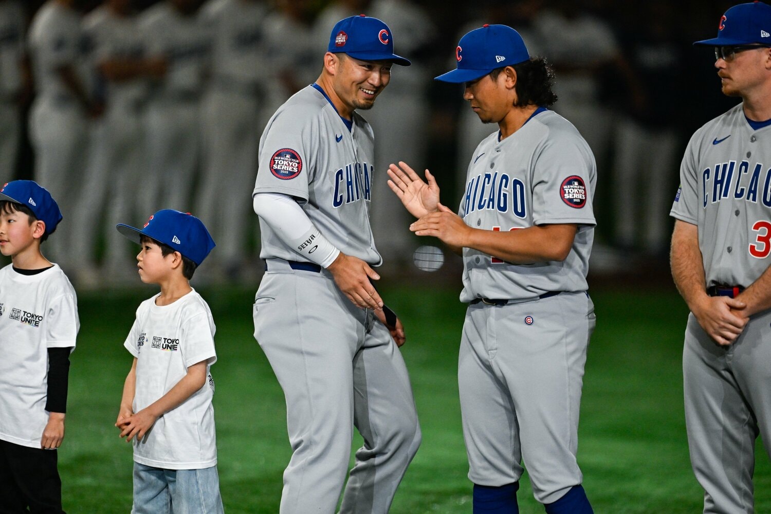 センバツ球児が選ぶ好きな野球選手で1位に輝いたカブス鈴木誠也、30歳（左）。MLB開幕戦でともに来日した今永昇太、31歳は9位タイに浮上 ©Nanae Suzuki