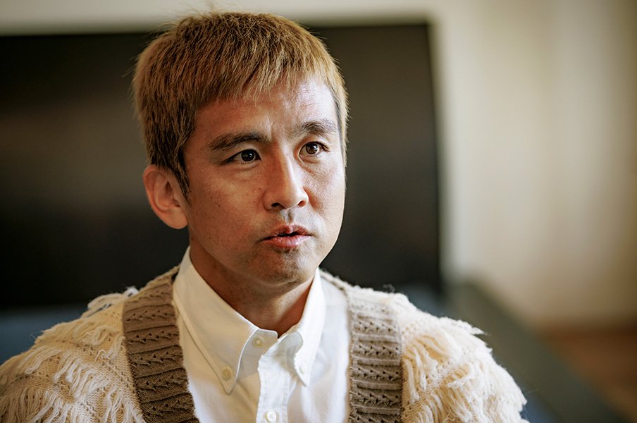 「27人目でもいい、あの舞台に立ちたいと今でも思う」黄金世代として今なお現役でプレーを続ける稲本潤一が教えるホームシアター・サッカー観戦術<Number Web> photograph by Kiichi Matsumoto
