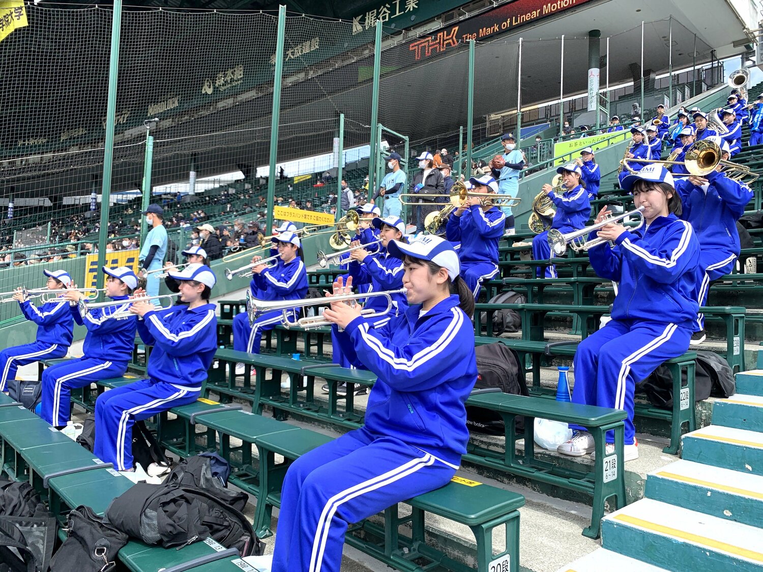 滋賀県出身の西川貴教の『HOT LIMIT』、滋賀県民なら誰もが知る『かけっことびっこ』など、滋賀愛に溢れる選曲が話題の近江　 ©Yukiko Umetsu