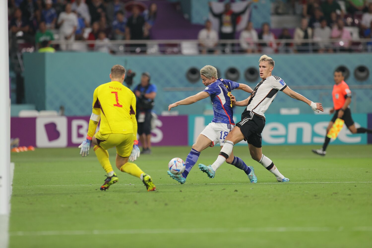 FWの瞬時の判断が得点を生むかどうかを左右する　©Kaoru Watanabe/JMPA