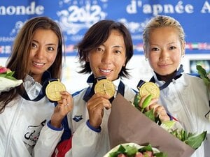 ニッポンの女子が偉業達成。フリーダイビングで世界連覇。～189mを潜水する「人魚ジャパン」～