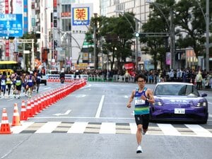 東京マラソンで“ある異変”…実況は「プレス工業」連呼　28歳の伏兵・橋本龍一「異例の一人旅」はなぜ起きた？ レースディレクターが語った“意外なワケ”