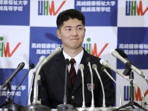「むっちゃくちゃ不安でした」ドラフト会議で3位指名…最速147キロ左腕はなぜ「高校生でトミー・ジョン手術」を決めた? 背景にあった“全員一致の目標”秘話