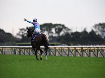ヴィクトリアMに最強牝馬が降臨。アーモンドアイの状態は戻ったか。＜Number Web＞ photograph by Keiji Ishikawa