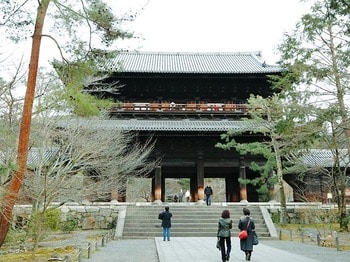 「命がけの勝負や」「父親が苦しみながら真剣に指す姿を…」1937年、阪田三吉66歳vs木村義雄31歳の「7日間対局」激闘の舞台裏＜Number Web＞ photograph by Tamon Matsuzono