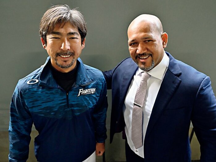 小笠原道大×アレックス・ラミレス「監督は“オガラミ”をエンジョイしていた」~最強コンビ対談~<Number Web> photograph by Takashi Shimizu