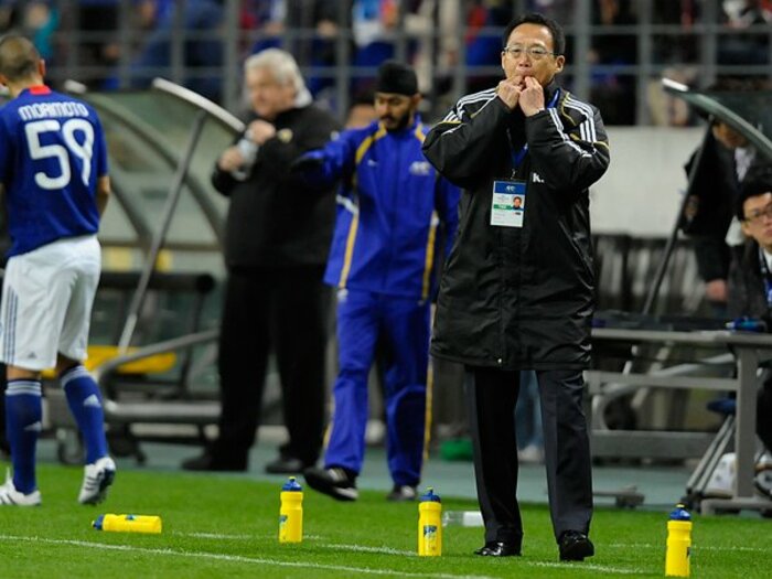 面白みのない着地点で幕を閉じた“岡田解任論”。～W杯への戦略はどうなった？～＜Number Web＞ photograph by Toshiya Kondo