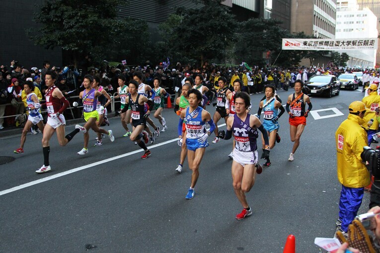 鍵谷2年時の2010年箱根には法大はチームとしては出場。本人も6区を走る予定が故障で不出走に　©AFLO